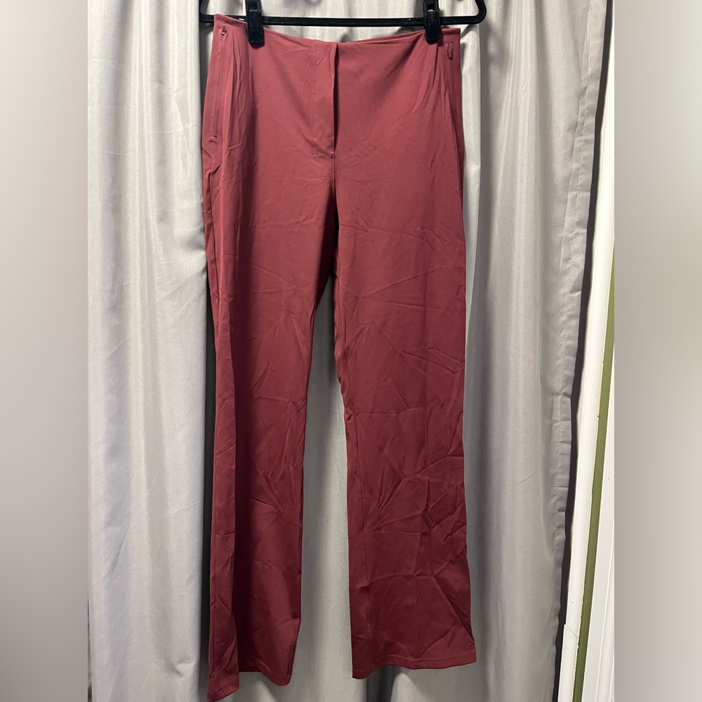 Lulu RARE Pan American canadian pants